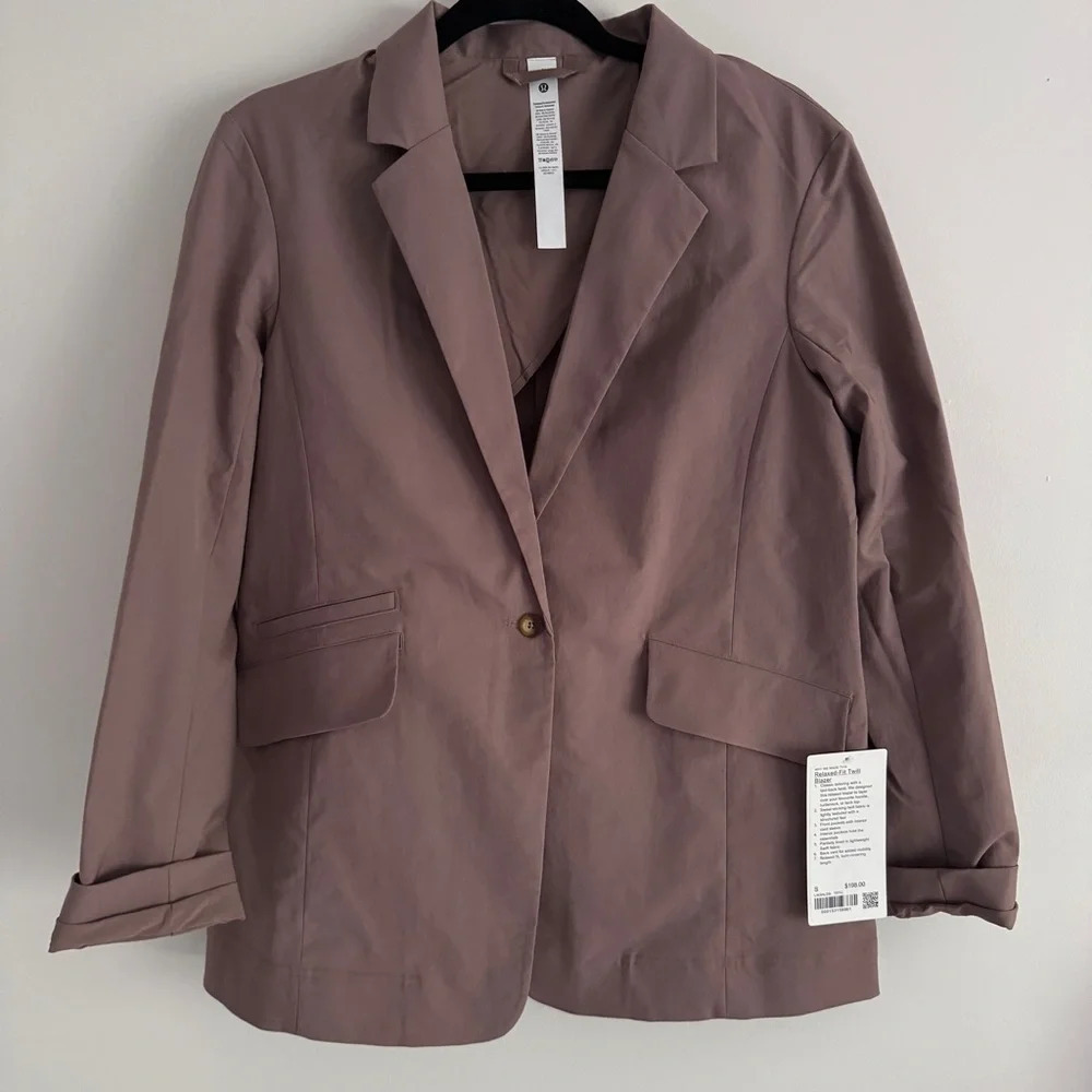 🆕🤎 Lululemon Relaxed Fit Twill Blazer - Taupetastic